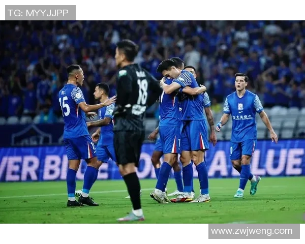 蒋圣龙头球破门助力上海申花赢得关键比赛展现出色状态