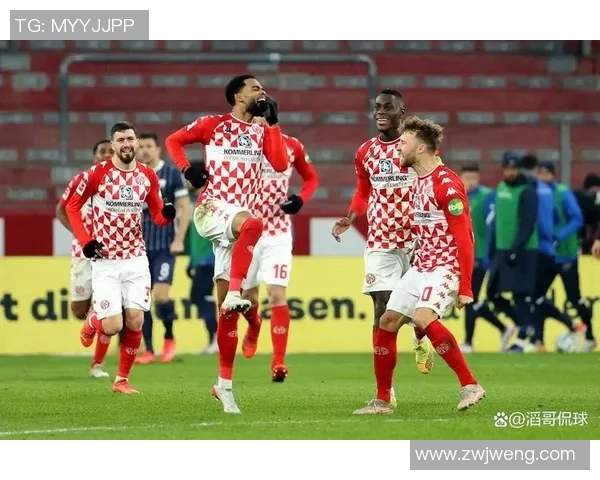 德甲赛季悬念重重,争冠之路尚待揭晓 德甲赛季悬念重重,争冠之路尚待揭晓